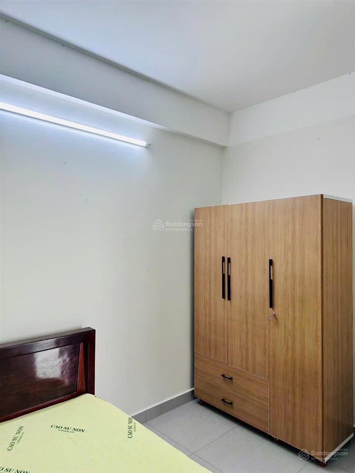 Cho thuê căn góc nam long 45m2, 1 phòng ngủ, full nội thất, 2 ban công, mới, thang máy, bãi xe