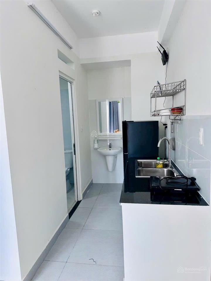 Cho thuê căn góc nam long 45m2, 1 phòng ngủ, full nội thất, 2 ban công, mới, thang máy, bãi xe