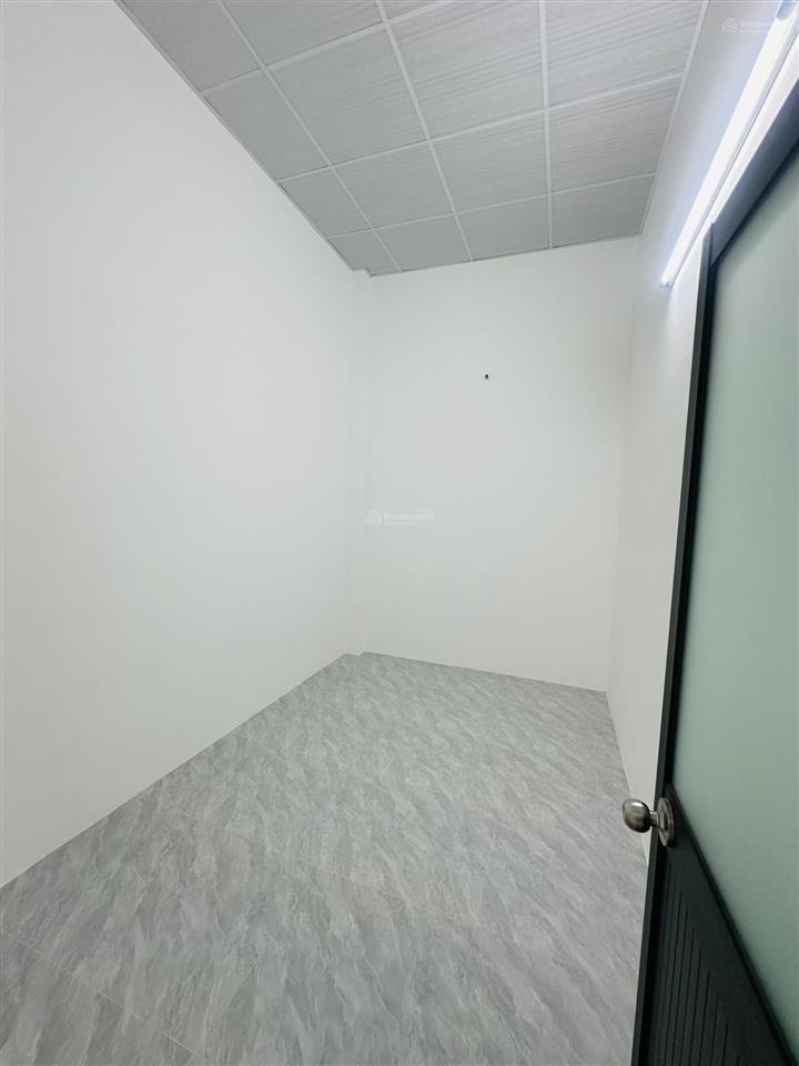 Cho thuê nhà trệt khu văn hoá tây đô cần thơ, 2 pn, mới 100%, đông bắc, lộ 12m, oto đậu lề đường