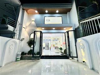 Cần bán nhà ngộp 1.05 tỷ, 6x22m.đang cho thuê nguyên căn 18tr/tháng. ngay chợ bình chánh. sổ riêng