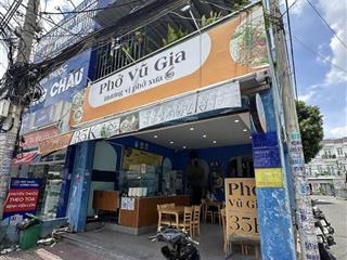 Bán nhà kinh doanh phở ngay chợ trần đại nghĩa. cho thuê 26tr/tháng. 930 triệu. 6x30m. sổ riêng.