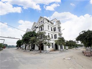 Em cần bán căn shophouse vị trí siêu đẹp ở dự án river city hưng hoá