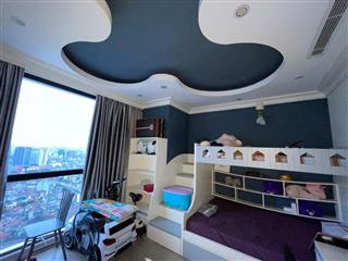 Bán căn 3 phòng ngủ sổ đỏ hơn 130 m2 Royal City giá  11 tỷ, LH: 0912 396 400 (miễn trung gian)