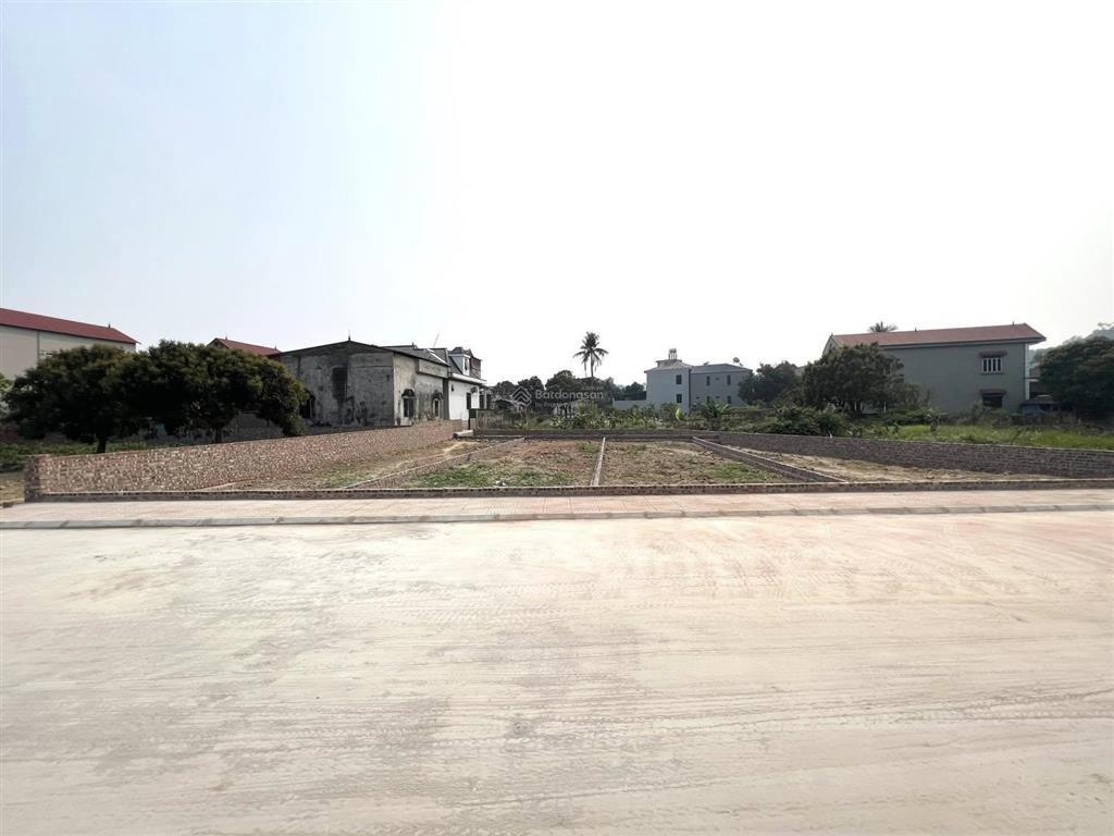 Bán 386,6m2 bìa làng rộng 8m. phù linh  xã sóc sơn  tp hà nội. phần 04 lô bán theo sơ đồ