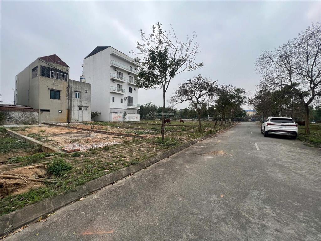 110m2 tái định cư bắc hạ. bám mặt đ. tỉnh lộ 131. sân bay nội bài cách 1,5km. kcn nội bài cách 500m