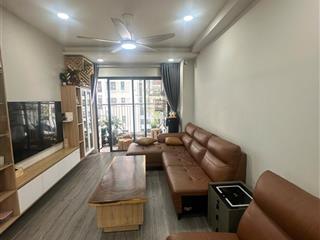 Chính chủ bán 3pn full nt cao cấp như hình 3 tỷ bao full view hồ bơi trực diện ngay vincom tp. hcm