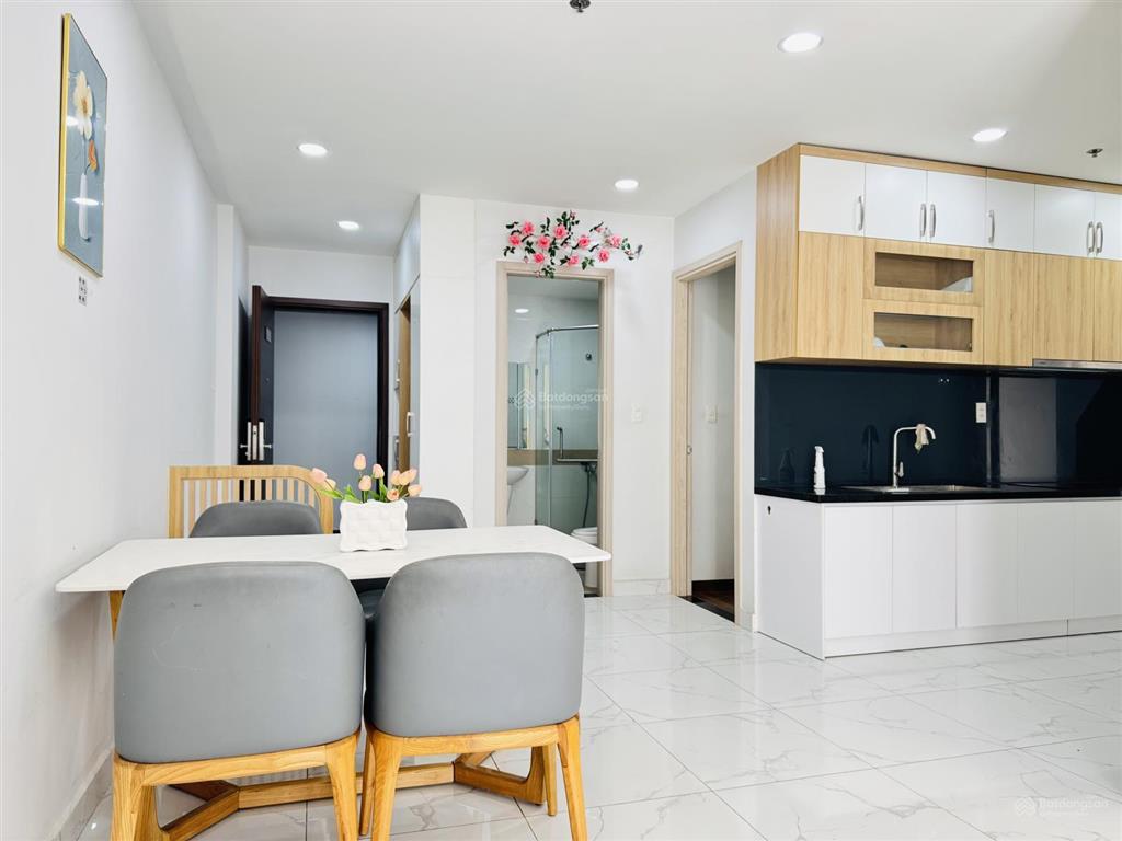 Bán nhanh ch charm ruby 2pn2wc 70m2 ntcb nhà mới giá 2.380tỷ bao hết thuê phí sổ sẵn sang tên luôn