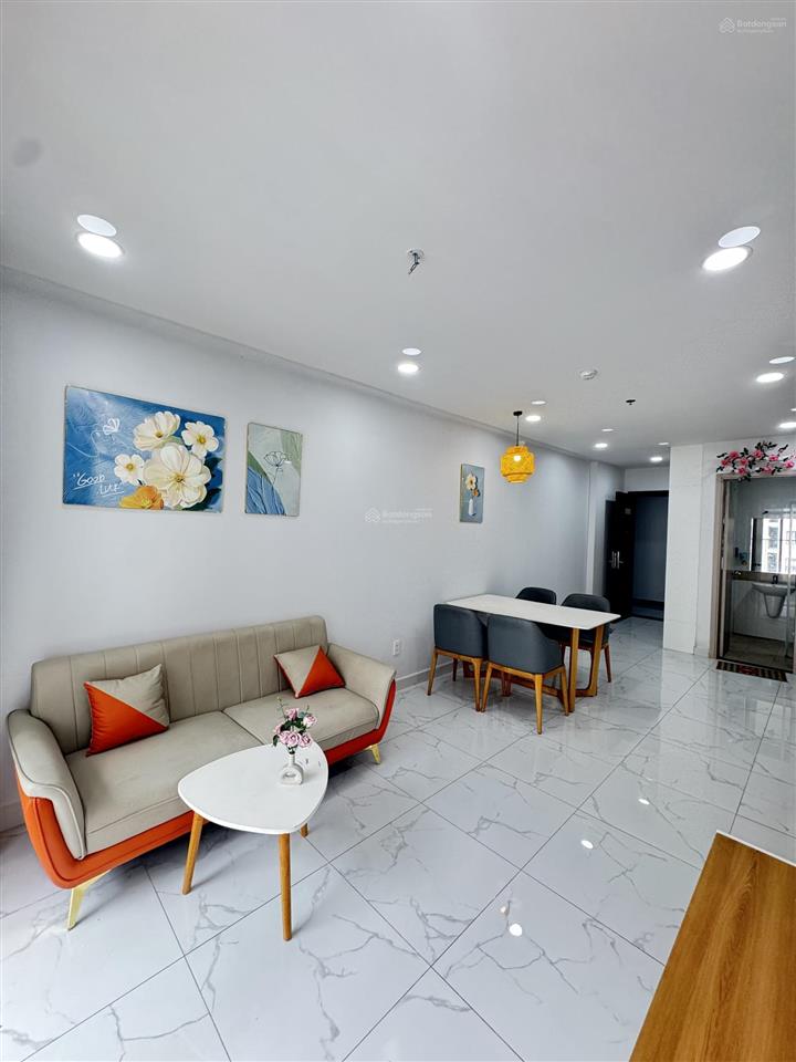 Bán nhanh ch charm ruby 2pn2wc 70m2 ntcb nhà mới giá 2.380tỷ bao hết thuê phí sổ sẵn sang tên luôn