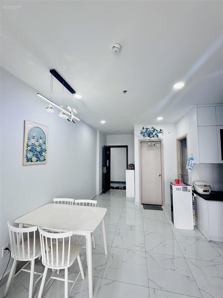 Chính chủ bán charm city 2pn2wc 70m2 ntcb đẹp giá 2.4tỷ ht vay 1.6 tỷ ls 6.5% sổ sẵn