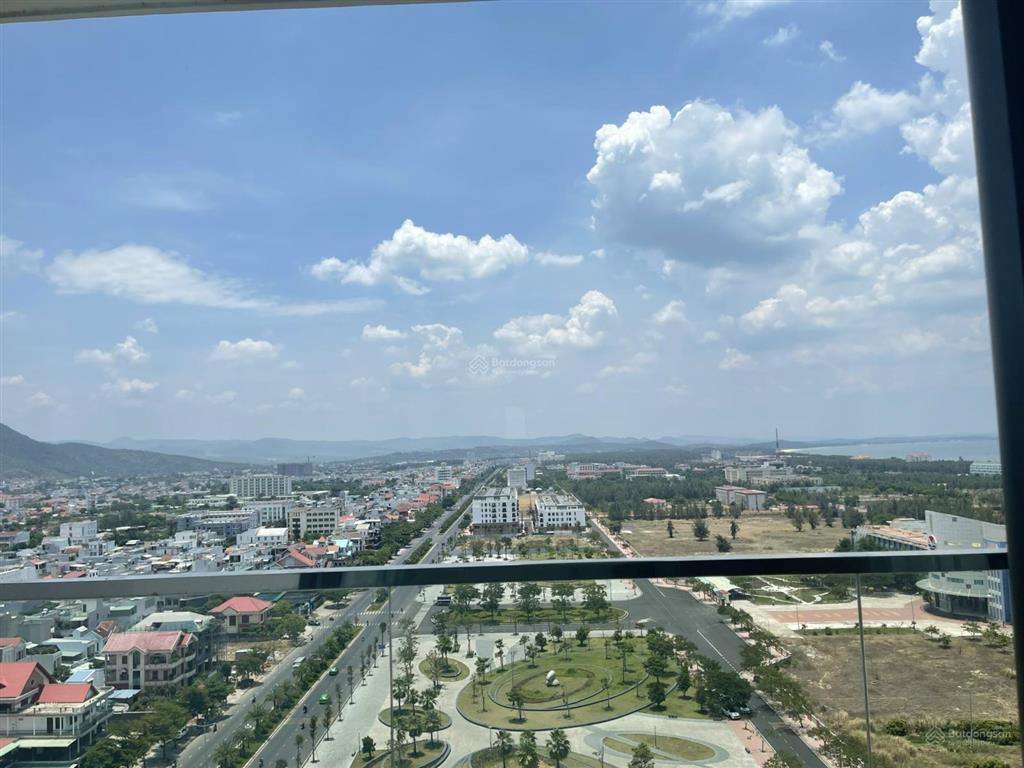 Cho thuê ngày và tháng apec phú yên  giá 450  700/đêm 0965 268 ***