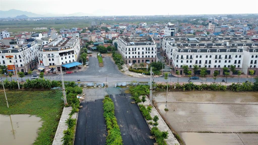 Bán căn góc shophouse sơn đồng center, hoài đức, dt 75m2. giá 13,2 tỷ.  0973 791 ***