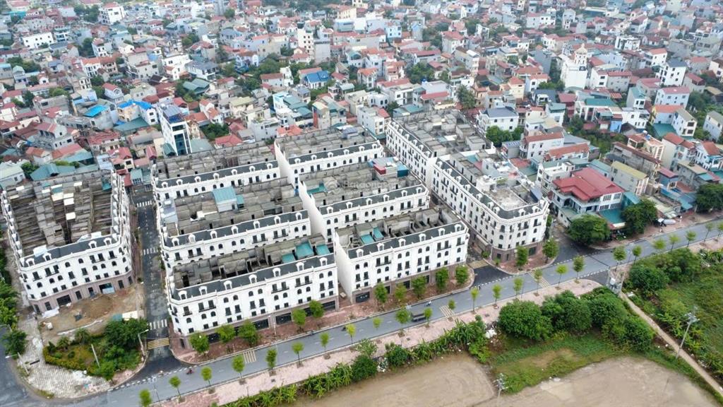 Bán căn góc shophouse sơn đồng center, hoài đức, dt 75m2. giá 13,2 tỷ.  0973 791 ***