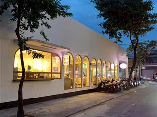 Góc 2 mt nguyễn văn khối p9 gv. dt 7x25m. cn 137m2. giá 26 tỷ.  0855 400 ***