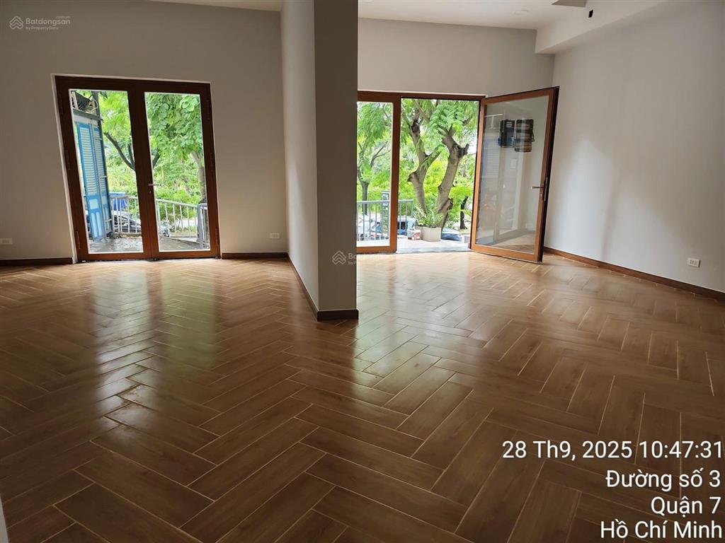 Bán shophouse phú mỹ vạn phát hưng mặt tiền đường hoàng quốc việt