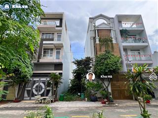 Bán đất 5x20.5 (hầm 5 tầng) kdc thế kỷ 21  94 đường 52  cách trương văn bang 20 mét