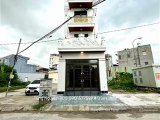 Nhà xây mới 4 tầng thang máy 86m2 khu phân lô lê hồng phong đường nhựa, vỉa hè 3m ô tô để cửa
