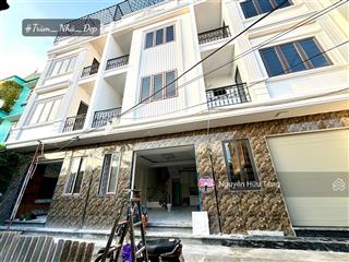 Nhà xây mới mặt ngõ khu vực vạn mĩ  đà nẵng ngõ rộng 4m ô tô đỗ cửa hoặc cho vào nhà chỉ hơn 3 tỷ