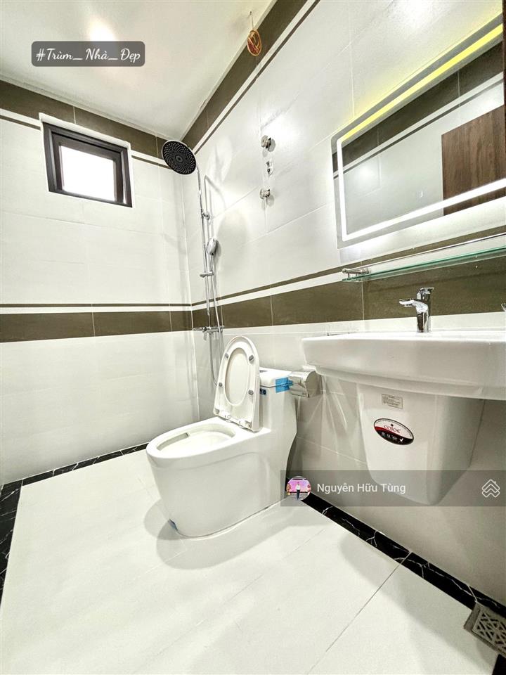 Nhà xây mới mặt ngõ khu vực vạn mĩ  đà nẵng ngõ rộng 4m ô tô đỗ cửa hoặc cho vào nhà chỉ hơn 3 tỷ