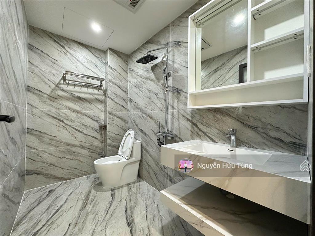 Siêu phẩm mặt đường quán nam  có thang máy!