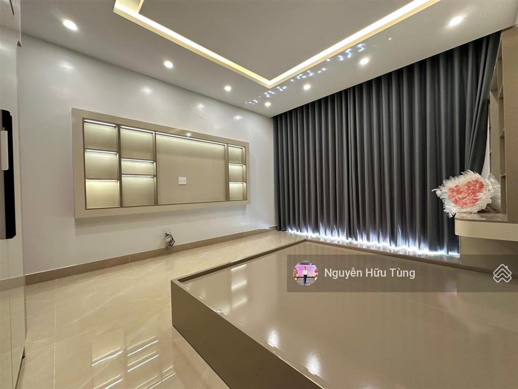 Siêu phẩm mặt đường quán nam  có thang máy!