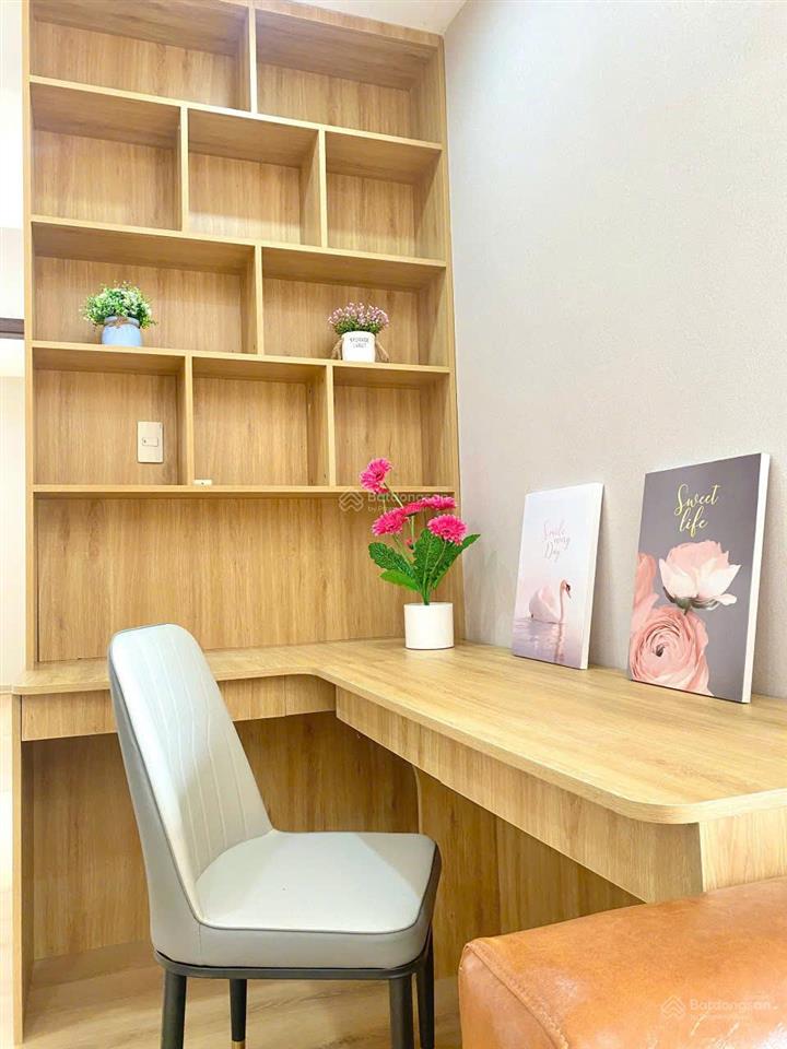 Bán gấp căn hộ 3 phòng ngủ rộng thoáng, đầy đủ nội thất giá cực rẻ tại dương nội.  0988 125 ***