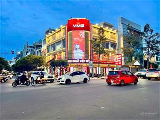 Siêu phẩm toà nhà mặt tiền võ thị sáu d2d biên hoà. 18x25 sàn hơn 1000m. 1tầng hầm và 3l. giá 140tỷ