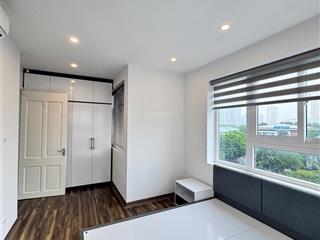 Chính chủ cần bán căn hộ 2 ngủ, 2 vệ sinh, full nội thất, ban công đông nam tại vinaconex 3