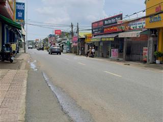 Chính chủ cần bán lô đất (320m²) có 50m2 thổ cư, vị trí đắc địa ngay cổng chợ suối nghệ