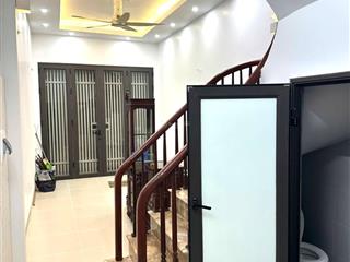 Bán nhà phố quan nhân, thanh xuân 26 m2, 5 tầng, 3 phòng ngủ 4 vs, nhà đẹp.