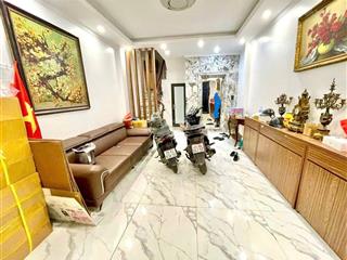 Bán nhà phố thụy khuê, tây hồ 37 m2, 7 tầng, mt 4.2m, thang máy, ngõ ô tô, kinh doanh.
