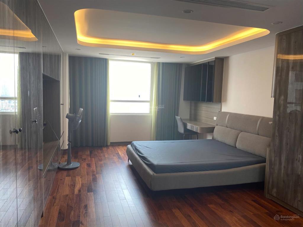 Bán căn chung cư tòa handcorp plaza 72 trần đăng ninh cầu giấy 170m2, 4 phòng ngủ, 2 vs