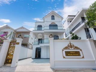Cần tiền bán gấp căn biệt thự sát bãi tắm thùy vân vũng tàu, dt thực 330m2 hoàn công, giá chỉ 27 tỷ