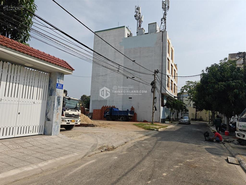 Bán lô đất đẹp xây biệt thự sát công viên bãi sau vũng tàu 213m2, full thổ cư giá 25.56 tỷ