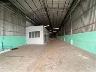 Cần cho thuê kho xưởng 1200m2 giá 45tr làm đc gỗ trắng ở tp tân uyên bình dương  0908 954 ***