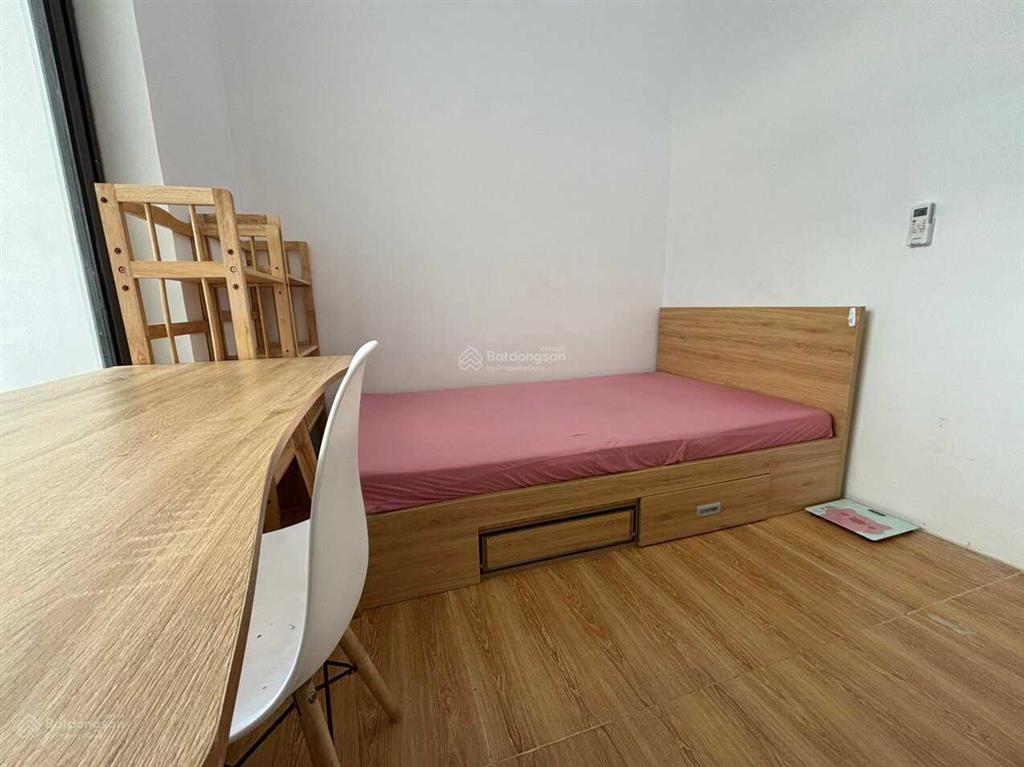 Phòng lớn, tiện nghi tại lakeview city q2  5tr