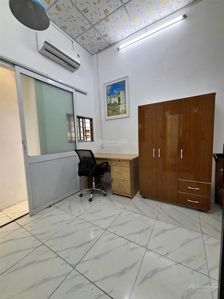 Phòng lớn, tiện nghi tại lakeview city q2  5tr
