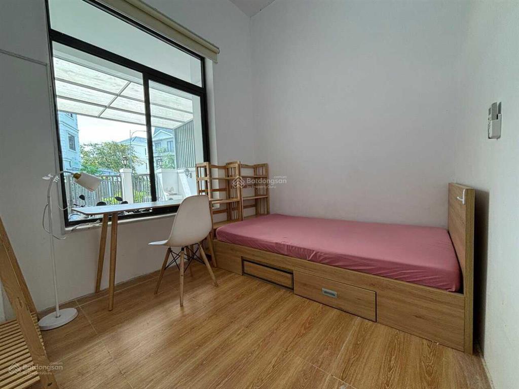 Phòng lớn, tiện nghi tại lakeview city q2  5tr