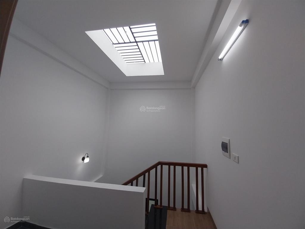 Bán gấp, nhà đẹp, mới xây, ô tô nhỏ lùi cổng, la tinh 1, ngay vành đai 4. dt 30m2x4t, nhỉnh 4 tỷ