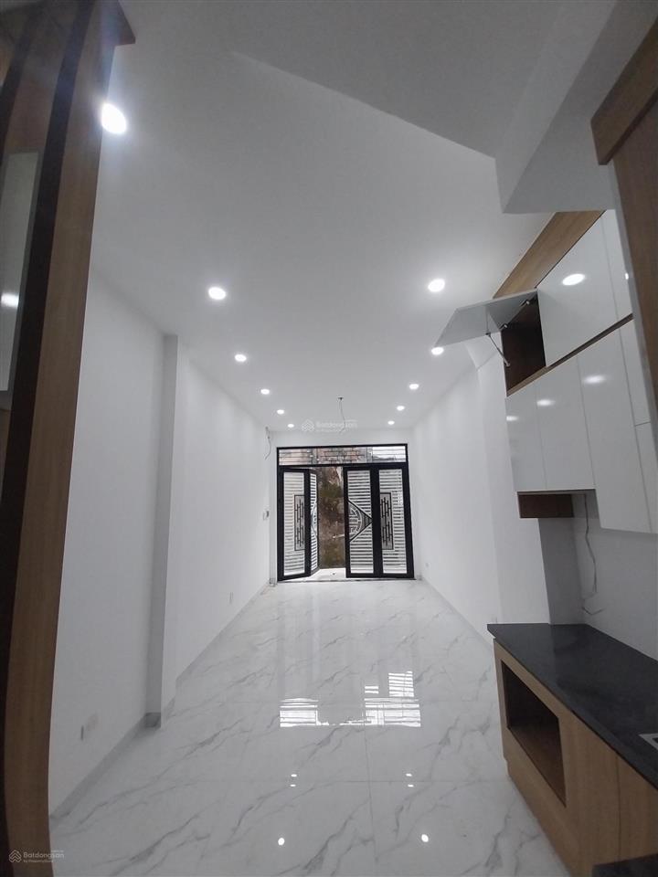 Bán gấp, nhà đẹp, mới xây, ô tô nhỏ lùi cổng, la tinh 1, ngay vành đai 4. dt 30m2x4t, nhỉnh 4 tỷ