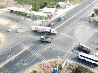 Bán kho xưởng dt 460m mặt tiền đường dẫn hàm kiệm  tiến thành