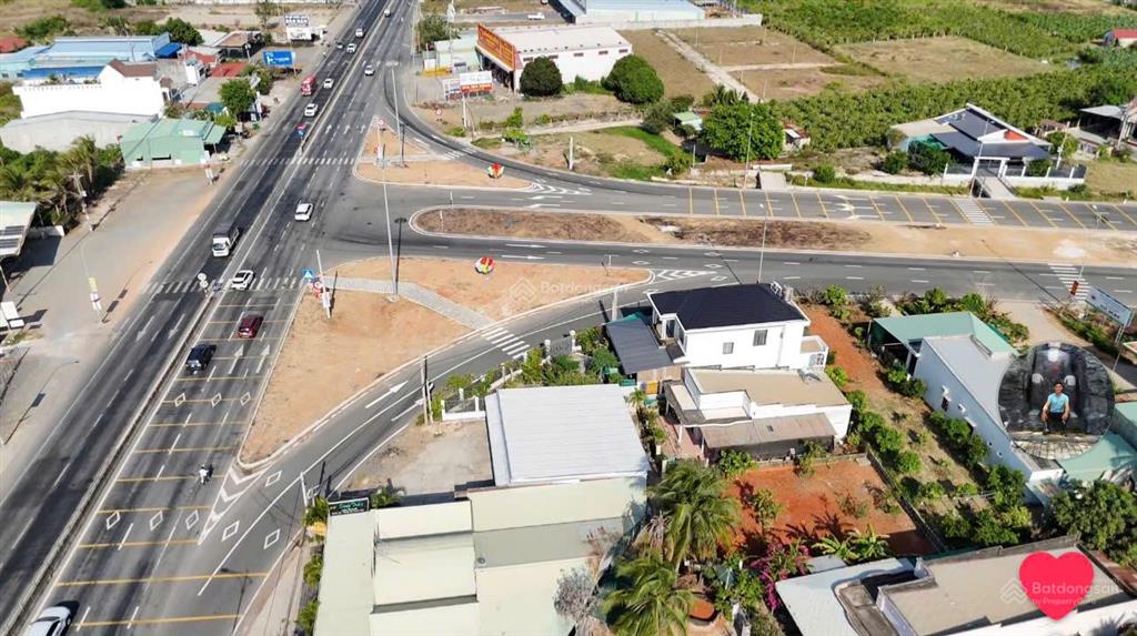 Bán vài mảnh đất xã hàm mỹ htn giá đầu tư