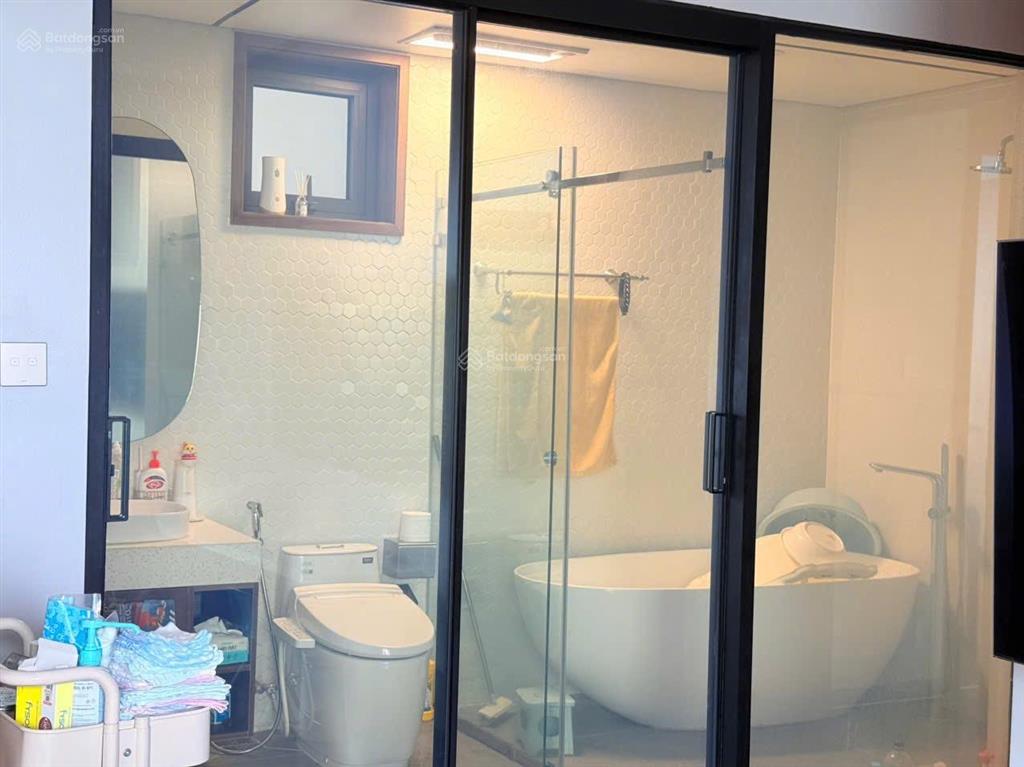 Chính chủ bán căn 3pn 114m2 view đẹp công viên 14ha hoàn thiện đẹp giá 14,8tỷ