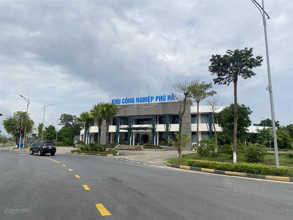 Cc cần tiền bán đất thị trấn yên lập phú thọ 105m2 mt 10m pl vỉa hè ô tô. kd giá 1 tỷ 068 triệu