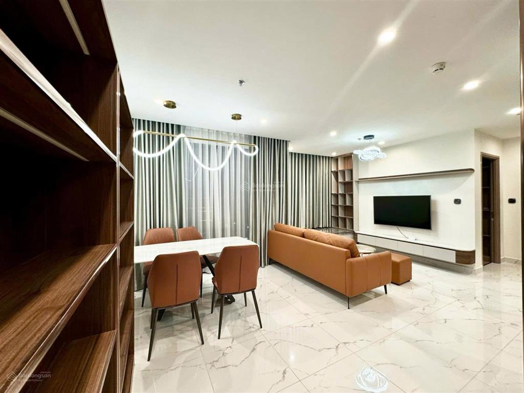 Bán căn hộ cao cấp giá 3,08 tỷ (2pn + 70m2) khu vinhomes grand park  giá tốt nhất hiện tại