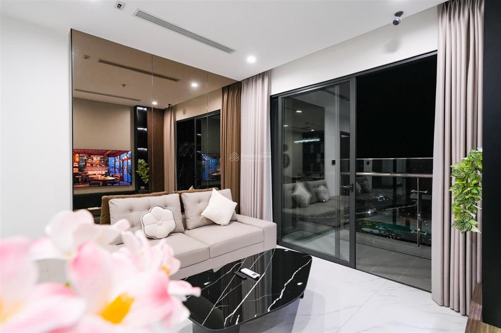 Bán nhanh căn 3pn vinhomes grand park. giá tốt 3,6 tỷ / căn 3pn, sổ hồng trao tay