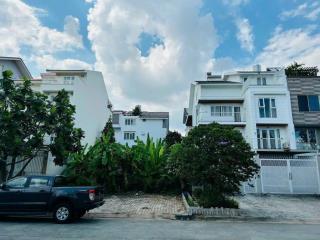 Đất mặt tiền hoàng quốc việt lộ giới 30m, liền kề phú mỹ hưng cần bán giá tốt. dt 126m2  giá 19 tỷ