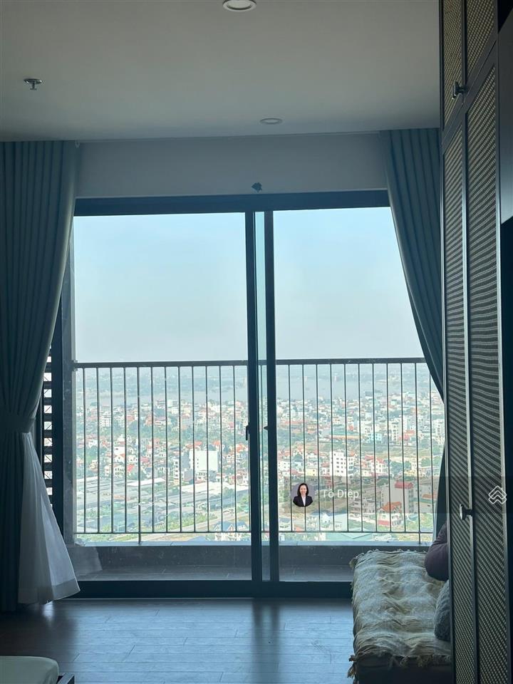 Bán cc sky oasis 2,45 tỷ, 30m2, 1pn, 1wc, đẹp xuất sắc