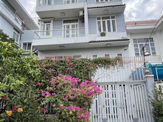 Cho thuê biệt thự 62/8 đường 27, 45 triệu, 153m2 (10m x 15m), đầy đủ nội thất, 7pn, 7wc.