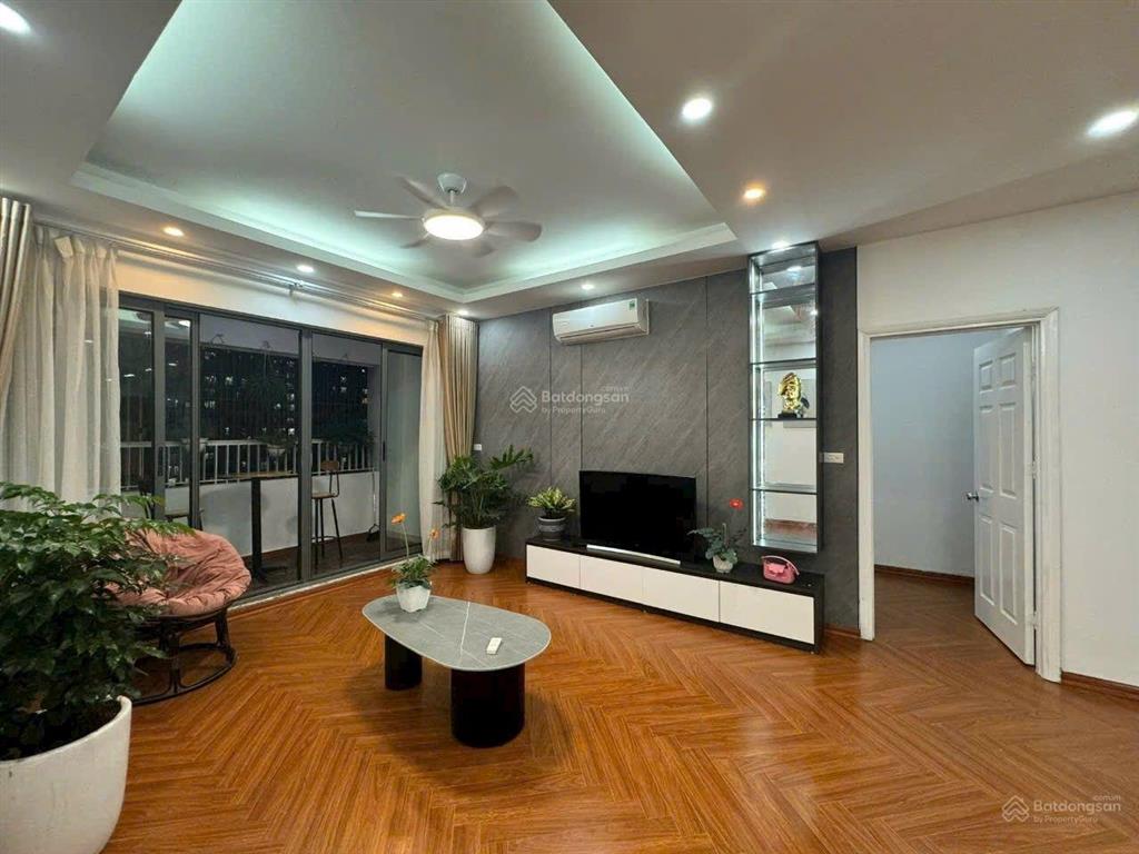 Cho thuê căn 88m2, 2pn  2vs cc the pride  tố hữu  hà đông