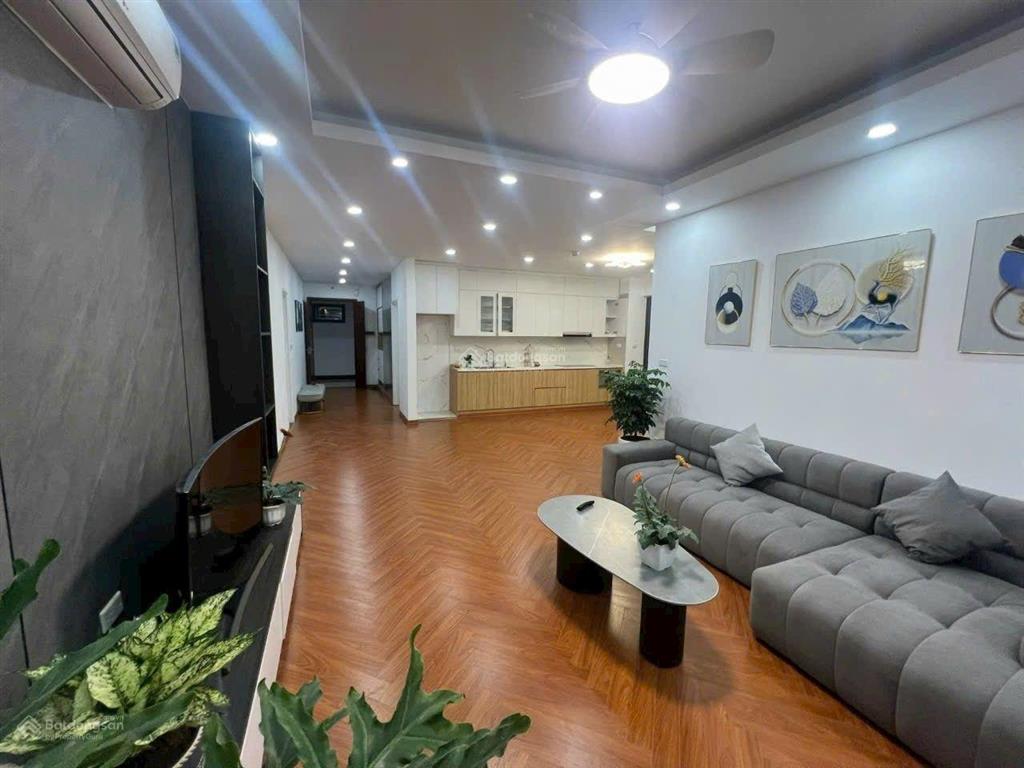 Cho thuê căn 88m2, 2pn  2vs cc the pride  tố hữu  hà đông